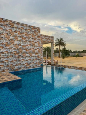 Luxury Farmhouse Near Yas Island With Swimming Pool, BBQ Area & Majlis